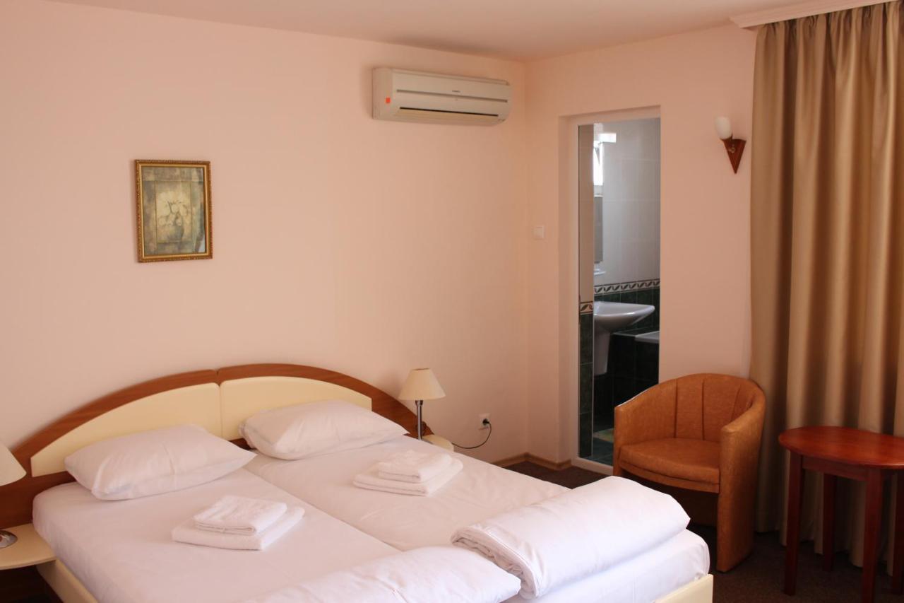 Arlanda Hotel Sveti Vlas Exterior foto