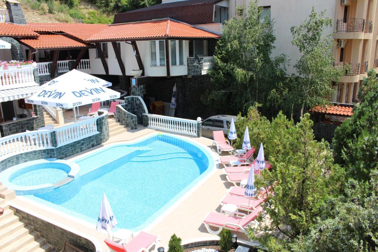 Arlanda Hotel Sveti Vlas Exterior foto