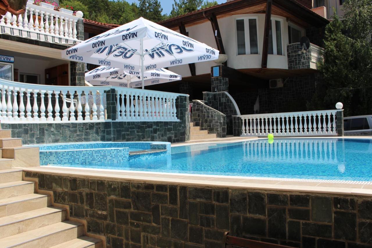 Arlanda Hotel Sveti Vlas Exterior foto