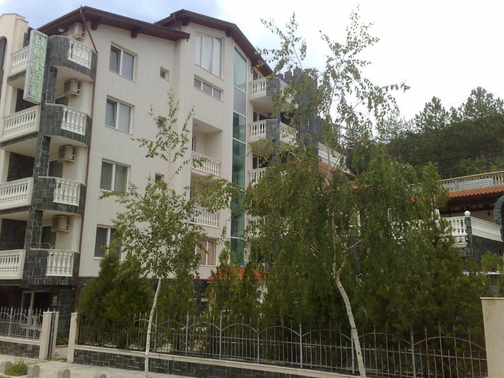 Arlanda Hotel Sveti Vlas Exterior foto