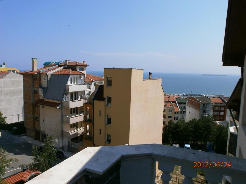 Arlanda Hotel Sveti Vlas Exterior foto
